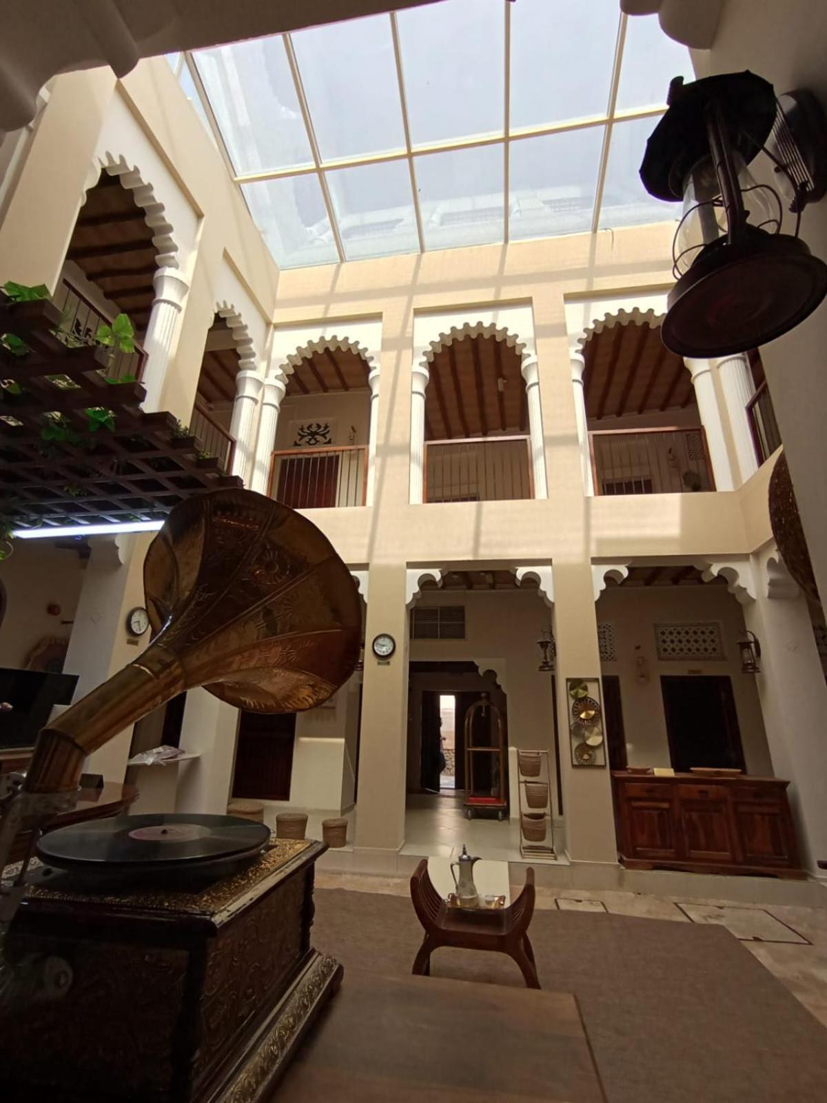 Hyba Heritage Hotel Dubai Exterior foto
