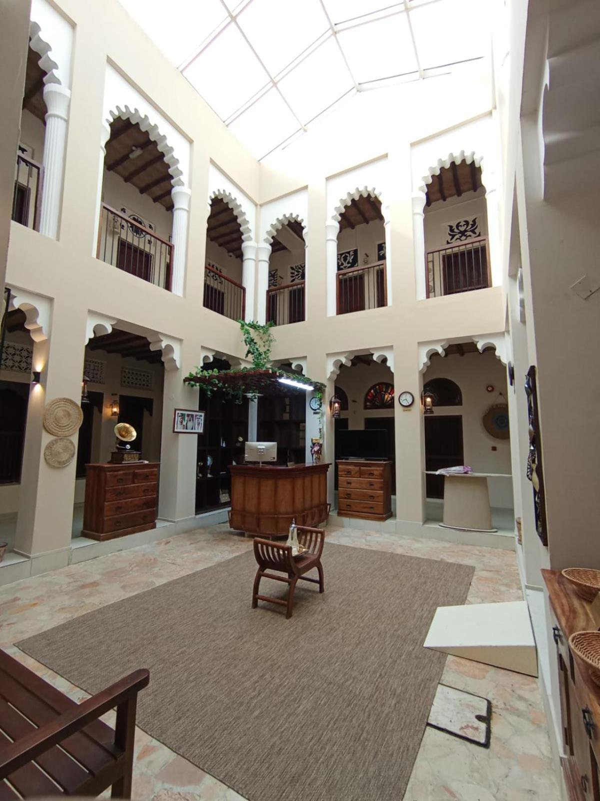 Hyba Heritage Hotel Dubai Exterior foto